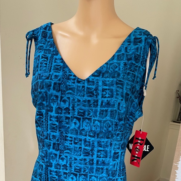 NWT Blue Maxi Summer Dress      Size: 6 - Picture 3 of 7